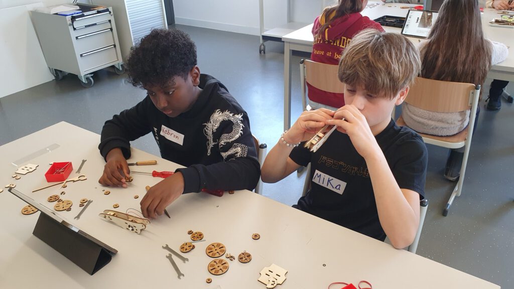 Mkids Klasse 7 in der Experimenta